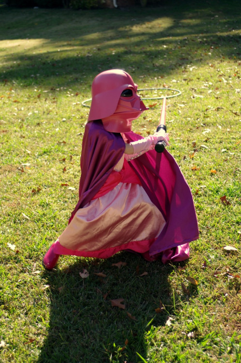 hearmeroark:

5-year-old girl wanted to be a princess Darth...